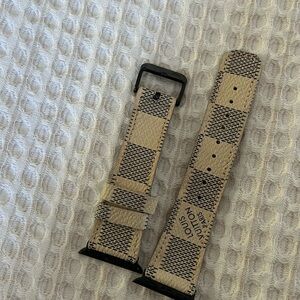 40 mm Louis vuitton Apple Watch band